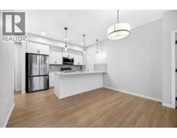 3413, 33 Carringham Gate NW - photo 3