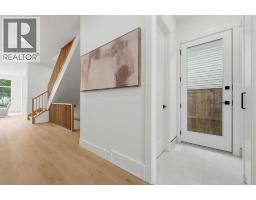 2004 51 Avenue SW - photo 18