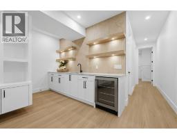 2004 51 Avenue SW - photo 37