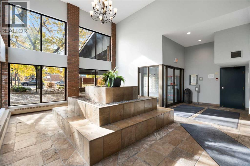 101, 550 Westwood Drive SW - photo 4