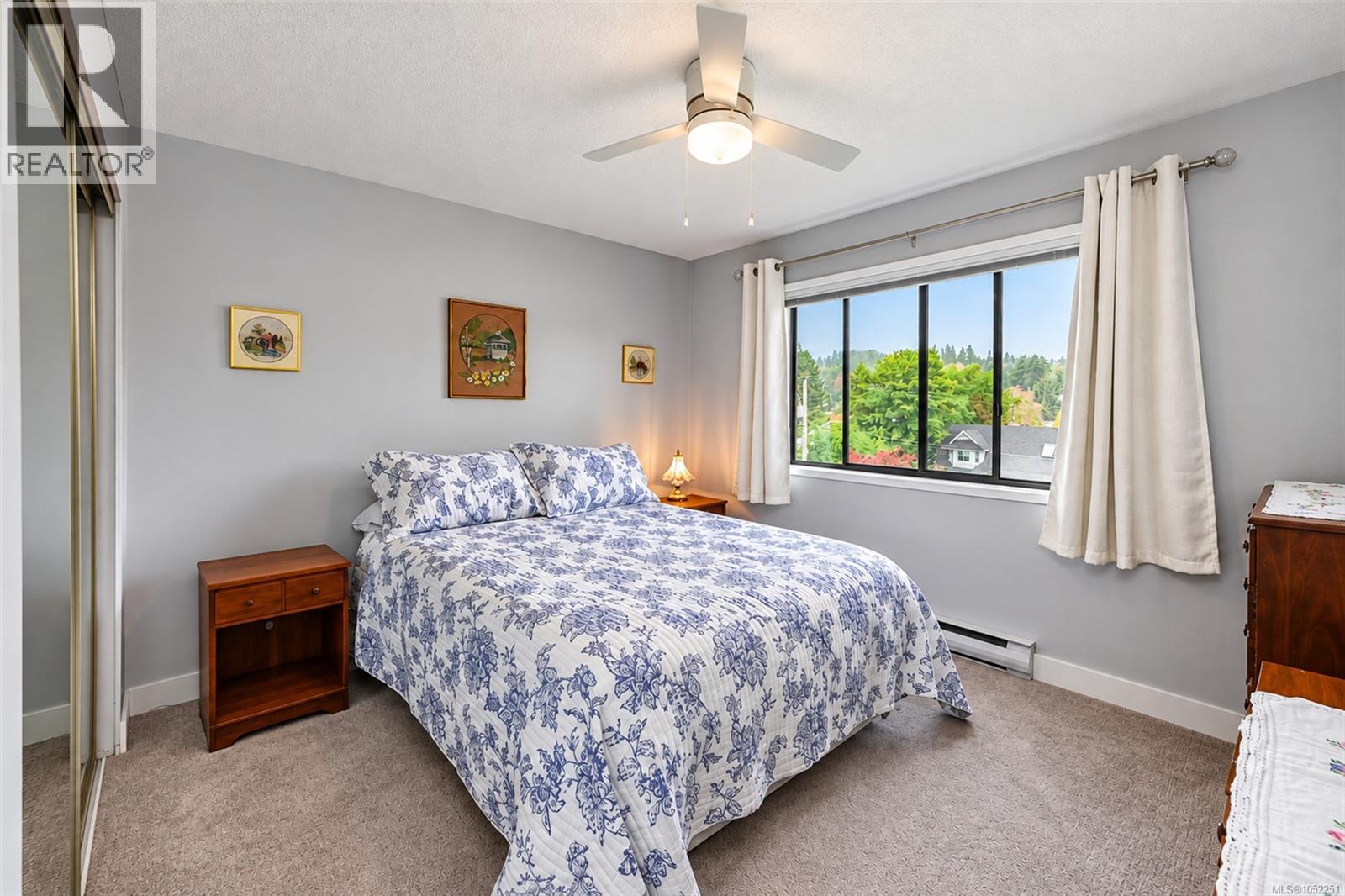 #309 18 King George St - 27