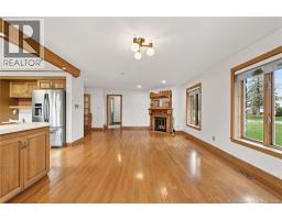 Sunroom - 45 Belle Aventure Street, Dieppe, NB E1A5G2 Photo 18