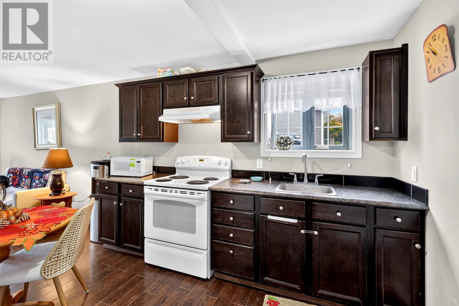 5 Shea Place - 25