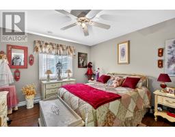 5 Shea Place thumbnail 15
