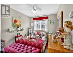 5 Shea Place thumbnail 18