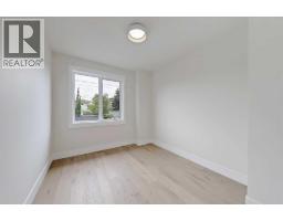 1007 18 Avenue NW - photo 37