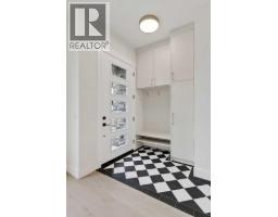 1007 18 Avenue NW - photo 3
