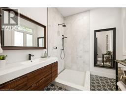 361 Lee Circle, Waterloo, ON N2K2L8 Photo 29