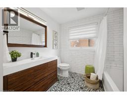 361 Lee Circle, Waterloo, ON N2K2L8 Photo 35