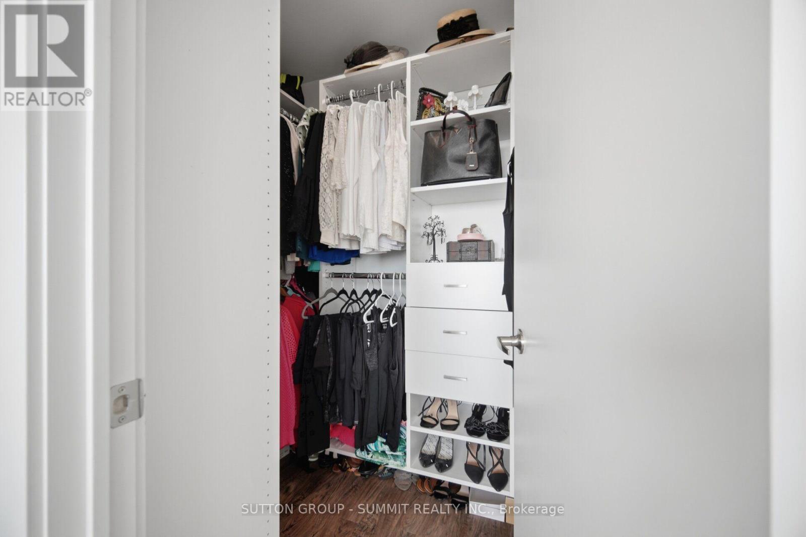 #1102 8 ANN STREET - 23