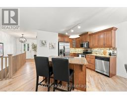 Mud room - 358 Dufferin Street, Stratford, ON N5A8B3 Photo 10