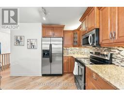 358 Dufferin Street, Stratford, ON N5A8B3 Photo 12