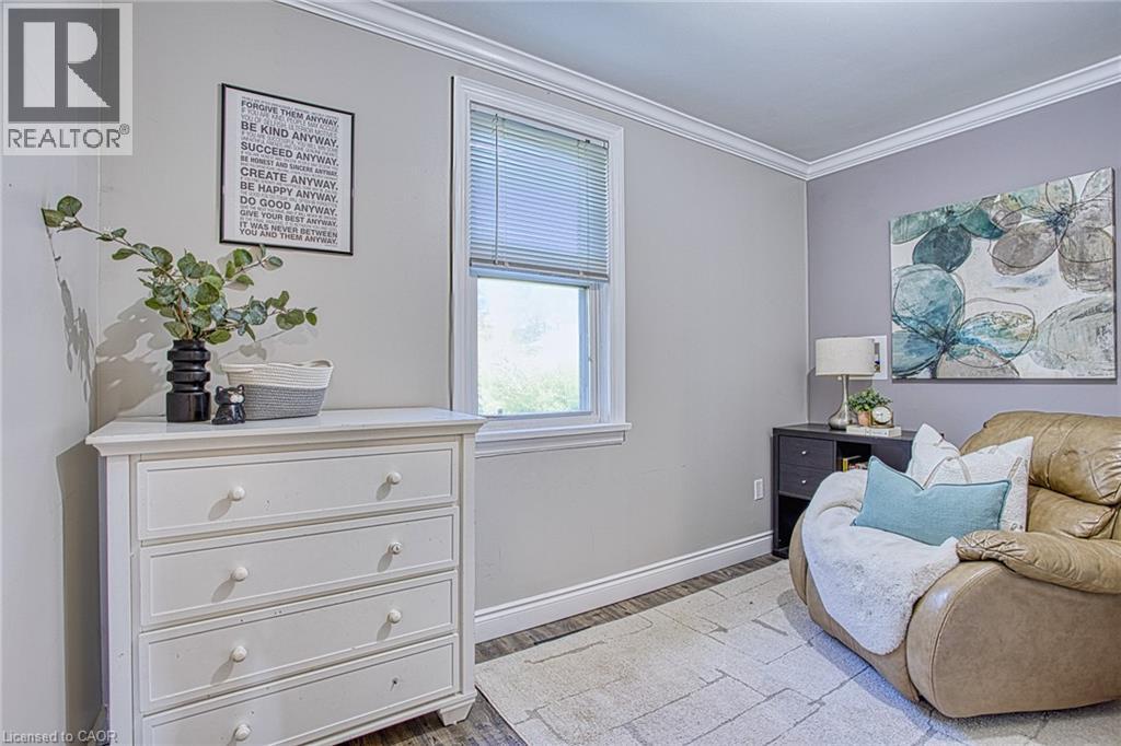 429 Elizabeth Street — photo 18