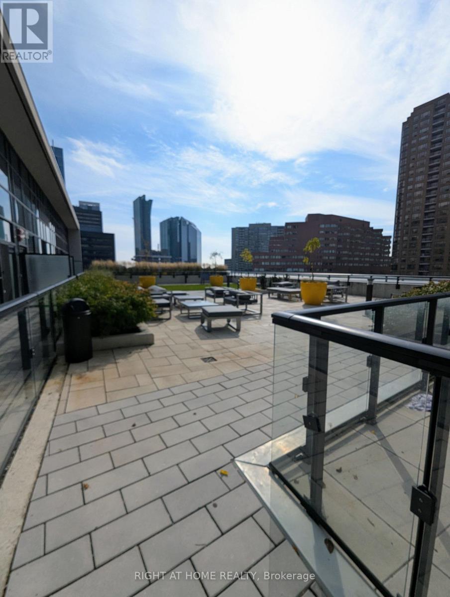 4955 Yonge Street — photo 15