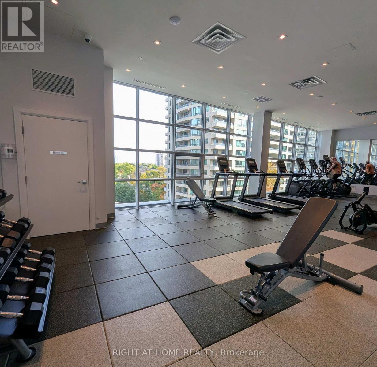 4955 Yonge Street — photo 17