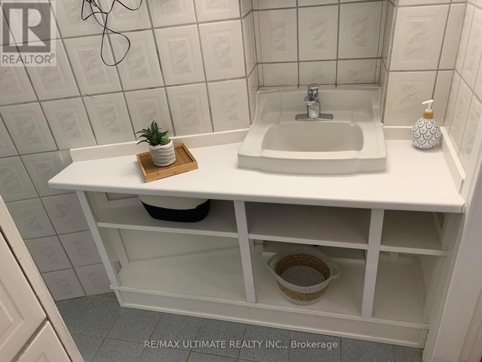 38 Rolyat Street — photo 15