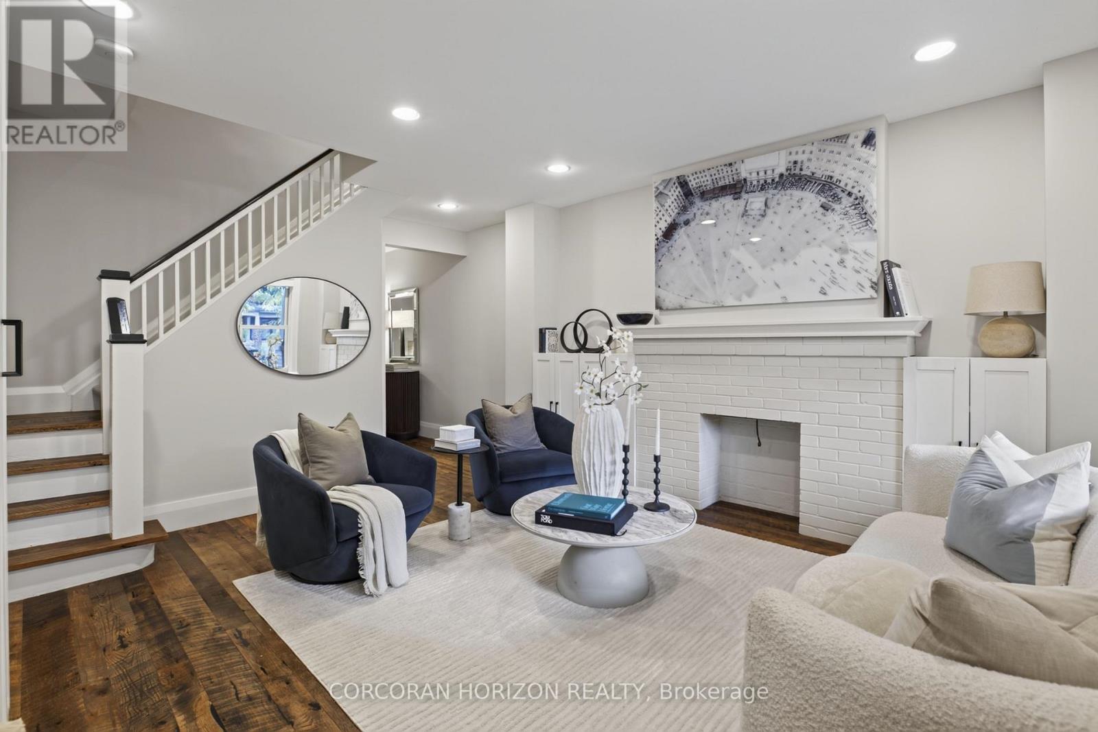 342 HILLSDALE AVENUE E - 5