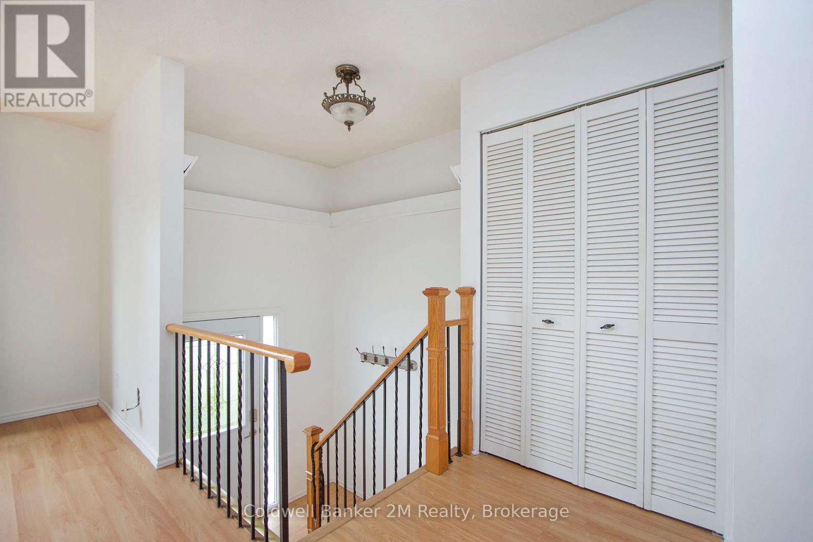 673 Attersley Drive, Oshawa, ON photo 2