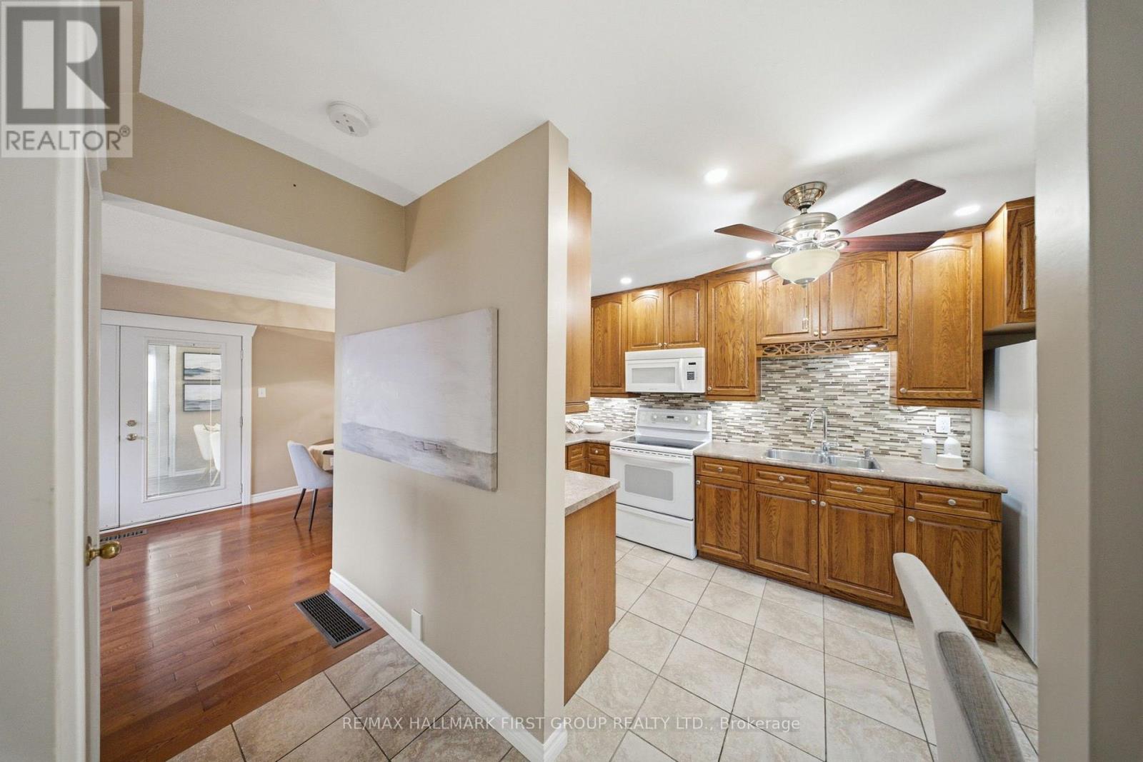 1057 EXETER STREET - 11