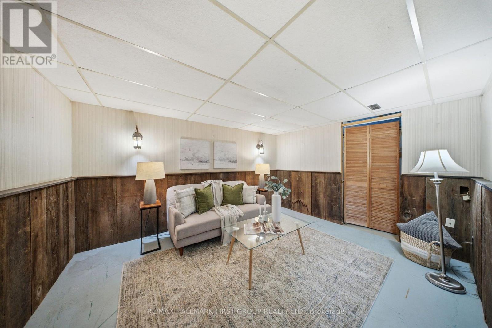 1057 EXETER STREET - 35