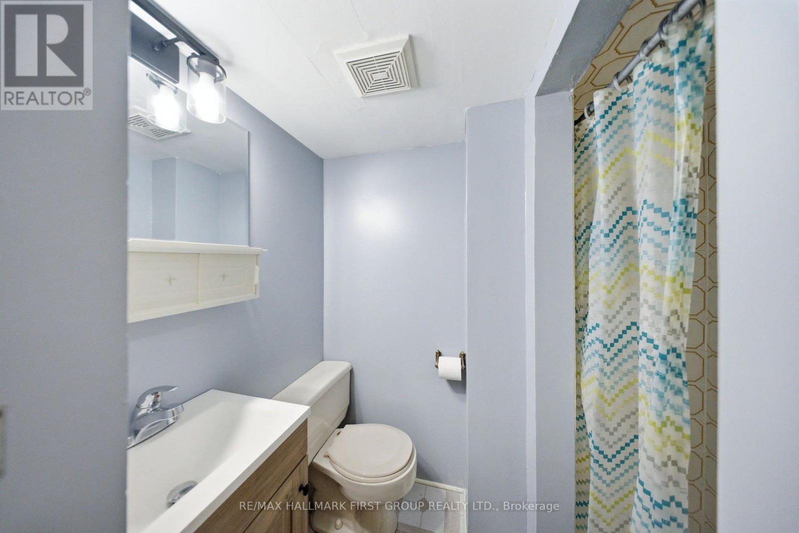 1057 EXETER STREET - 37