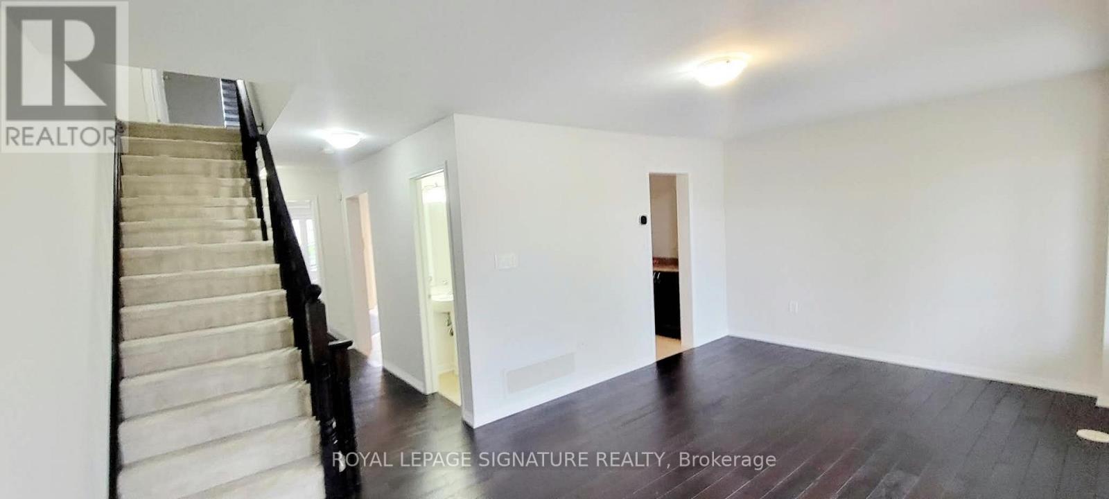 2482 William Jackson Drive, Pickering, ON photo 7