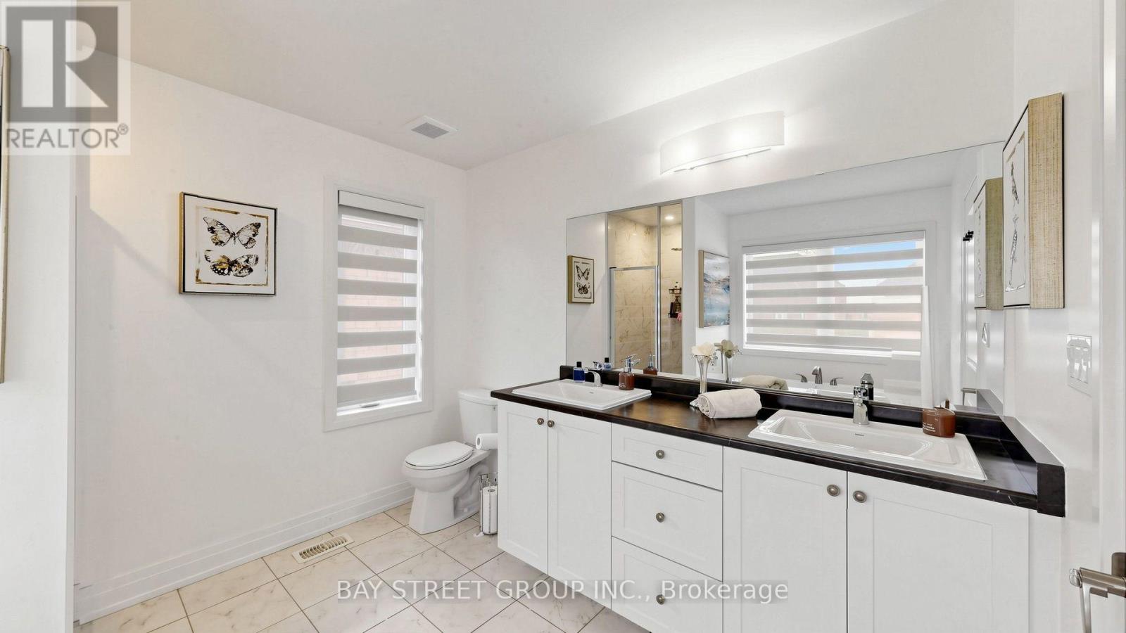 13 Micklefield Avenue, Whitby, ON photo 34