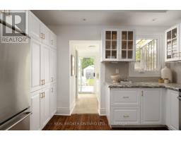 550 Milverton Boulevard, Toronto, ON M4C1X5 Photo 9