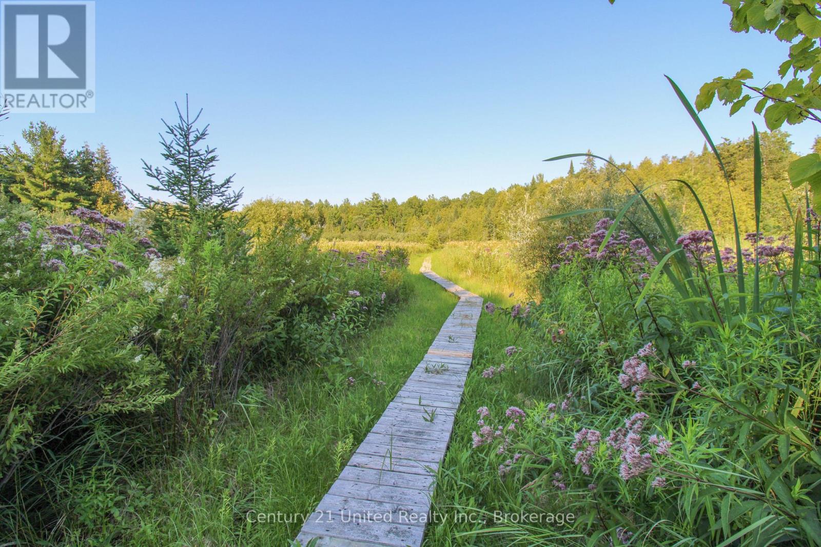 395 SAWMILL ROAD - 12