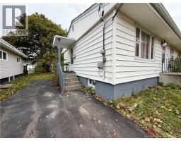 34 Hedgewood Drive, photo 2