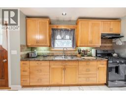 Kitchen - 80 Macnab Street, Lambton Shores, ON N0N1J0 Photo 10