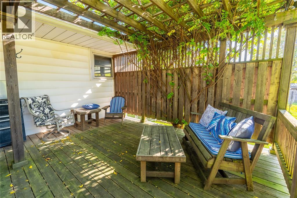 80 Macnab Street — photo 26