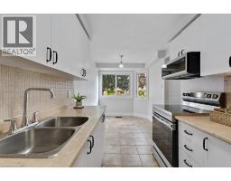 Dinette - 700 Erinbrook Drive Unit# 22, Kitchener, ON N2E2S7 Photo 8