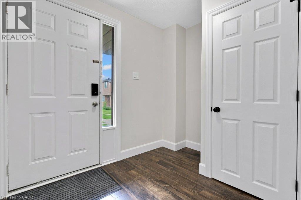 700 ERINBROOK Drive Unit# 22 — photo 2