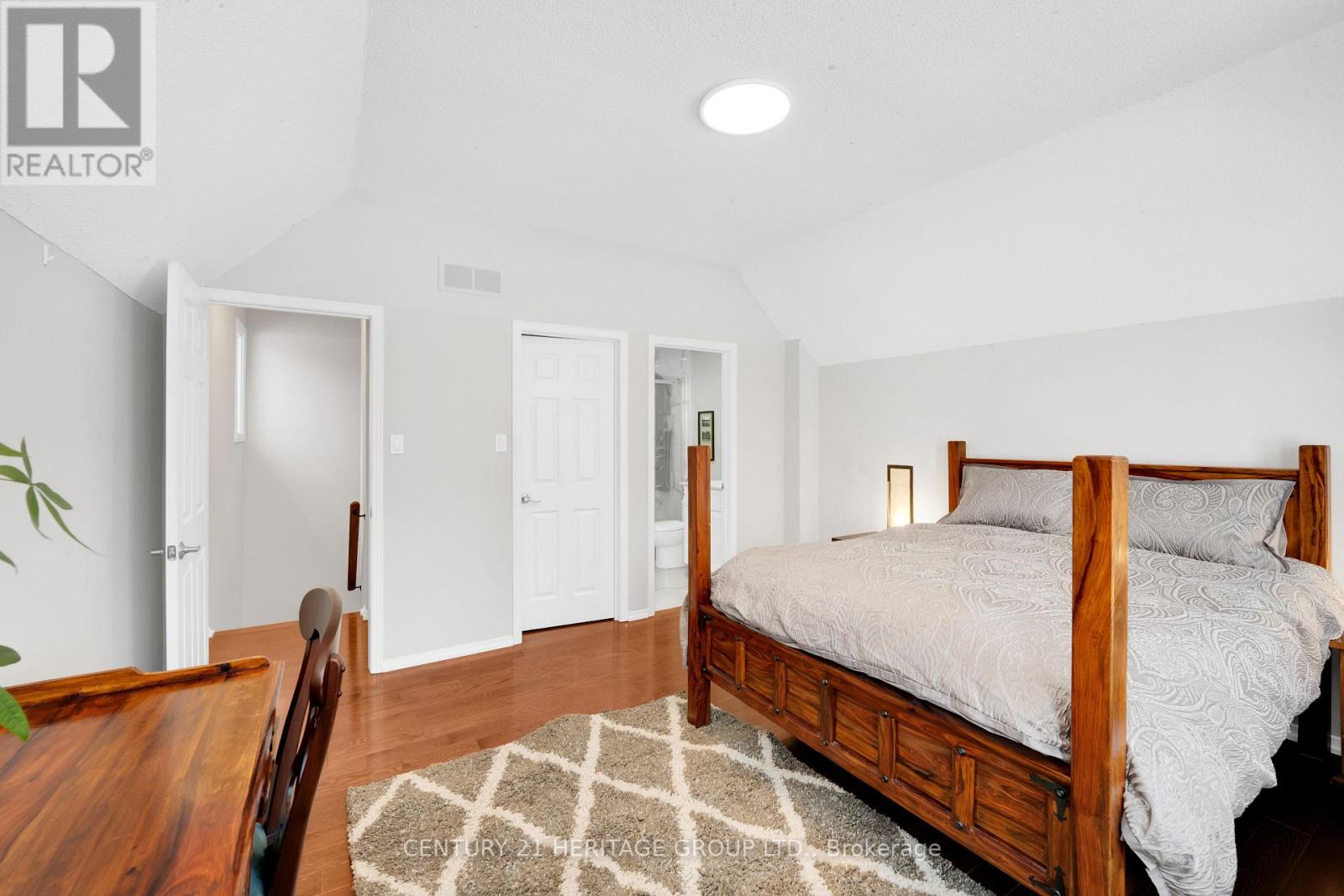 514 Keith Avenue, Newmarket, ON photo 31