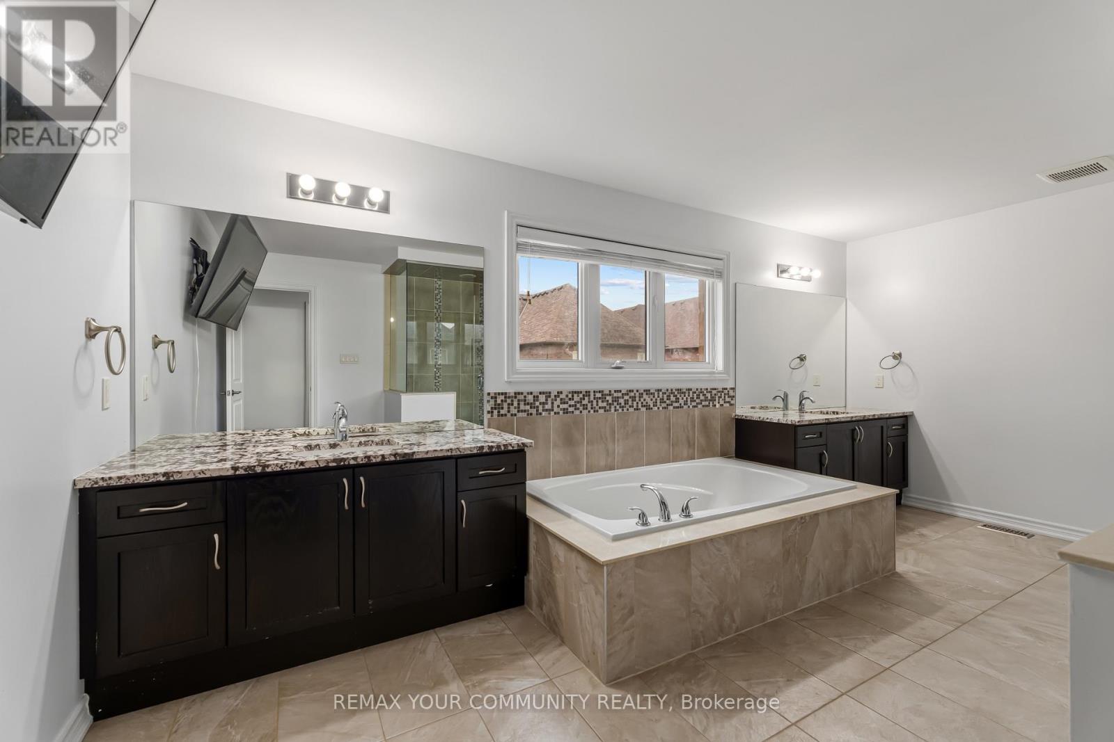 73 MORRISON AVENUE - 25