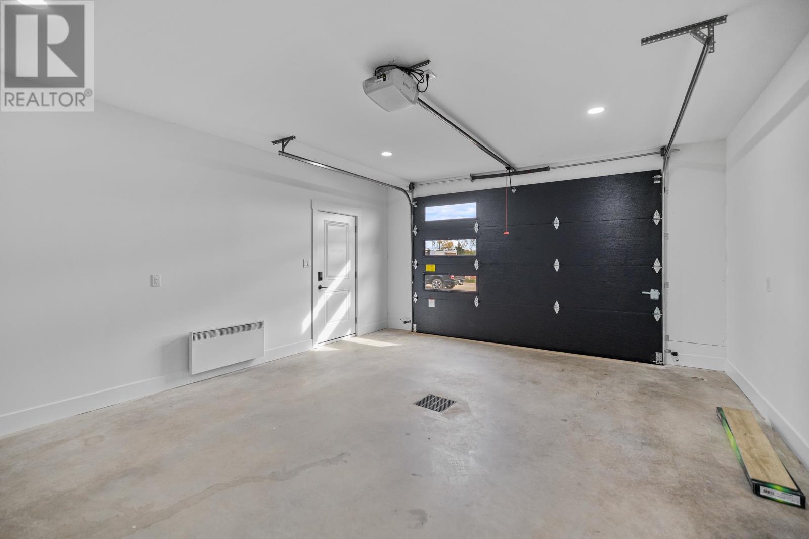 191 Rogerson Street - 29