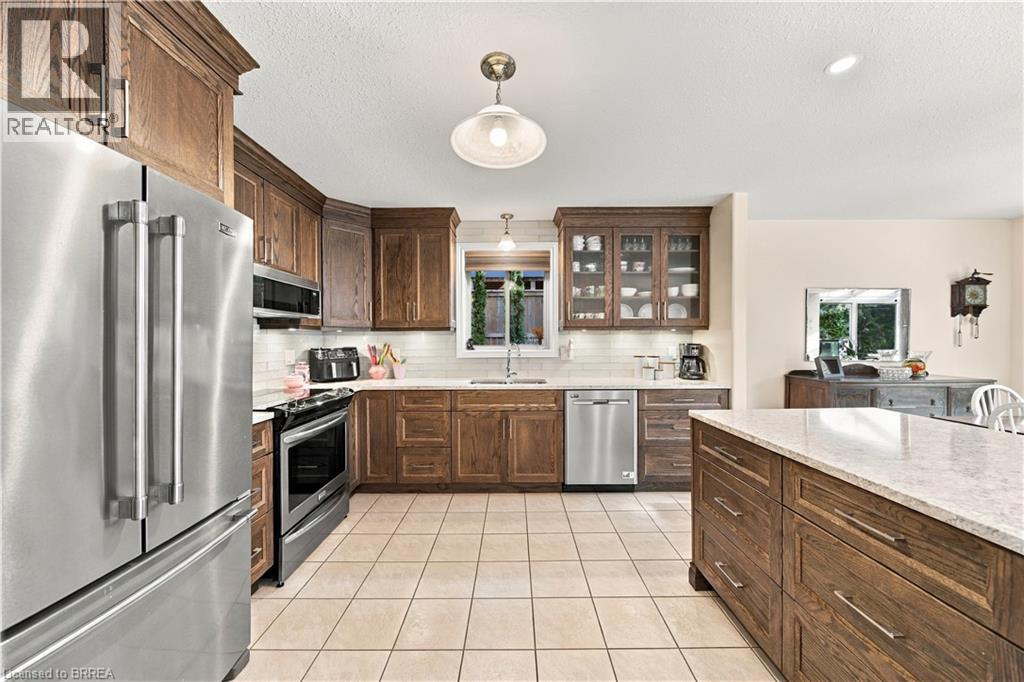 102 Court Drive — photo 10