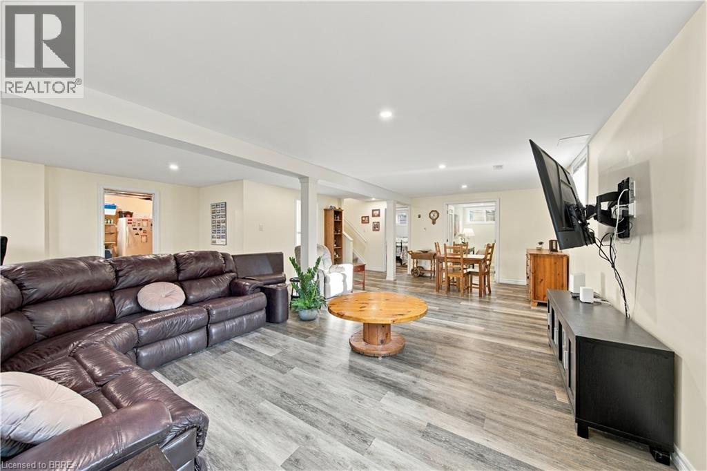 102 Court Drive — photo 30