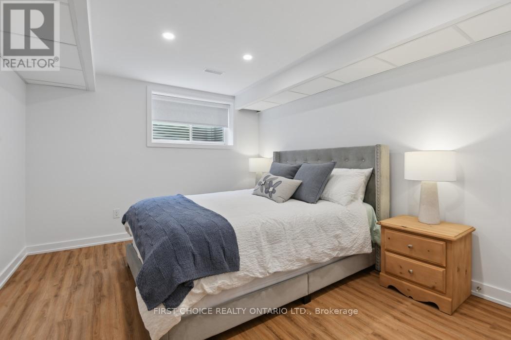 244 Hampshire Place — photo 30