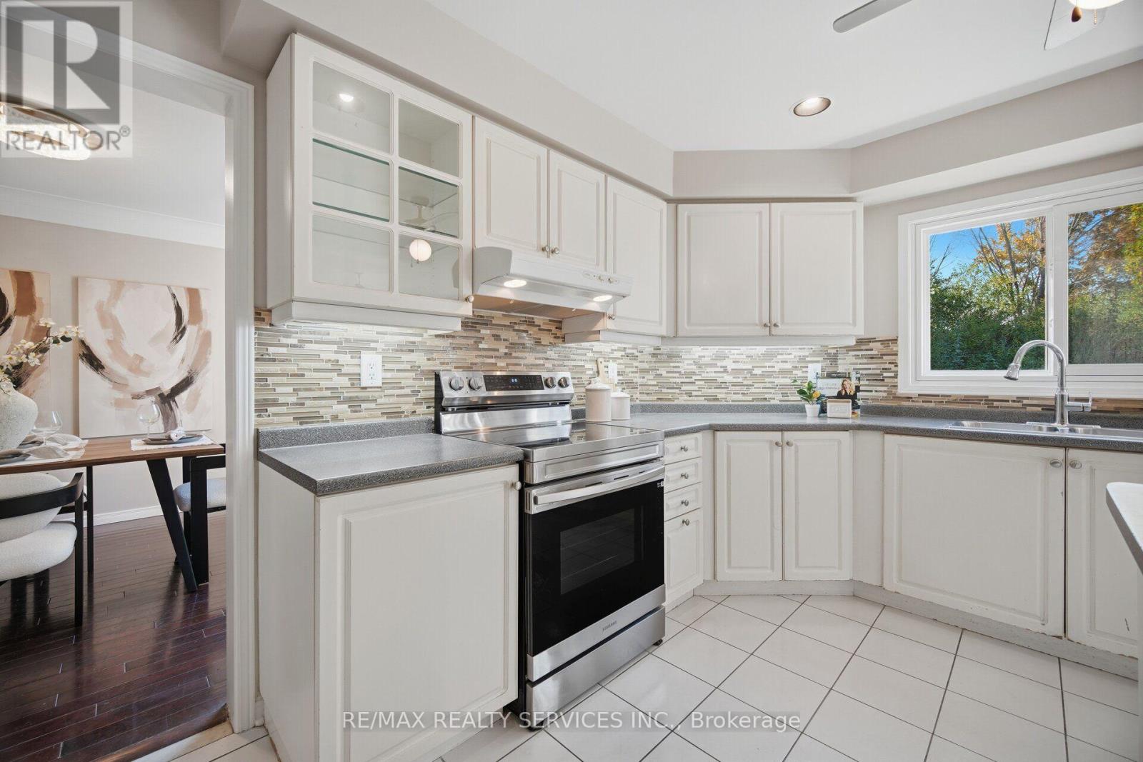 8 Gardenia Way — photo 20