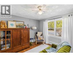 132 Golf Club Road, photo 3