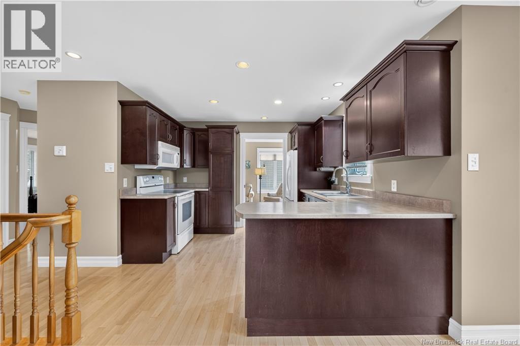 3 Eastgate Court - 10