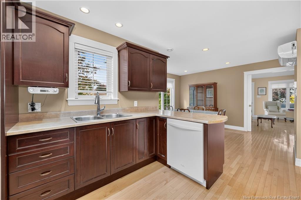 3 Eastgate Court - 12