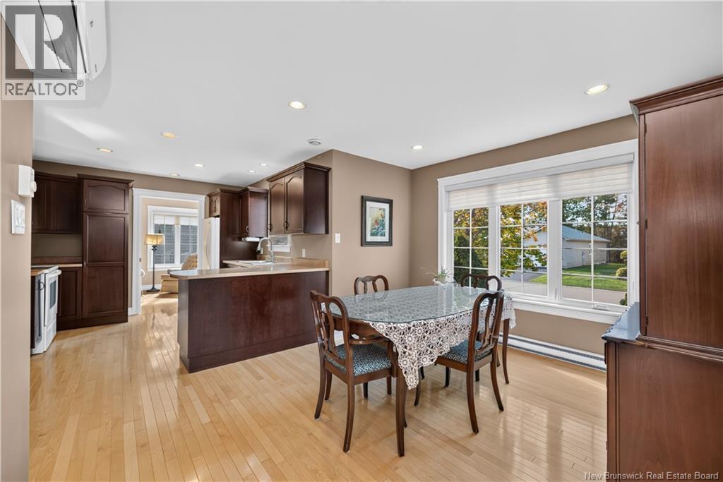 3 Eastgate Court - 13