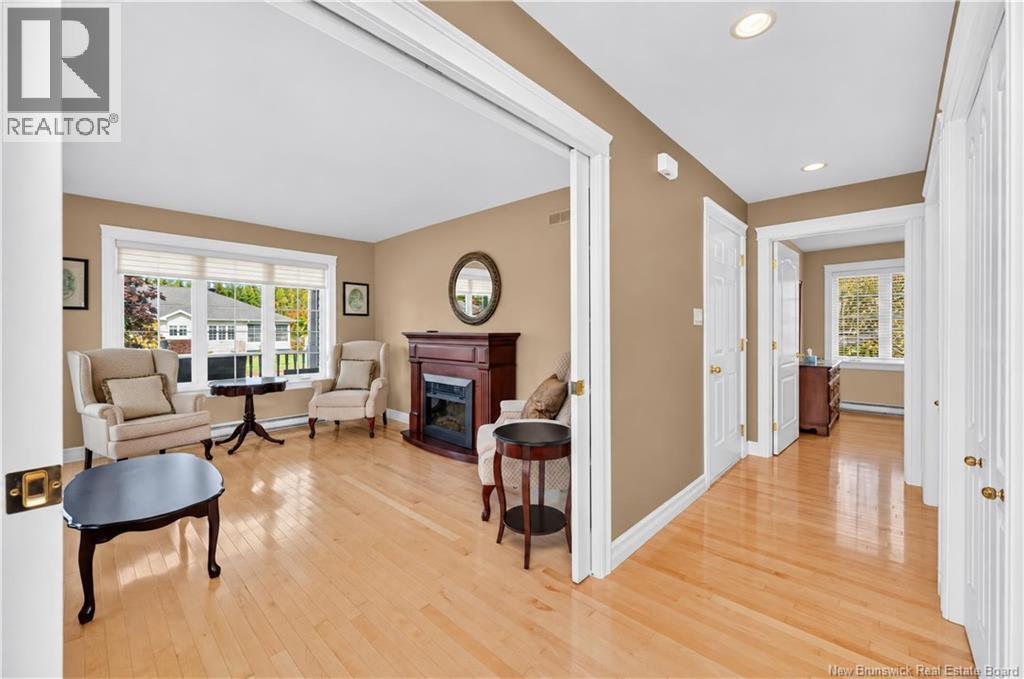 3 Eastgate Court - 21