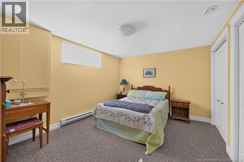 3 Eastgate Court - 38