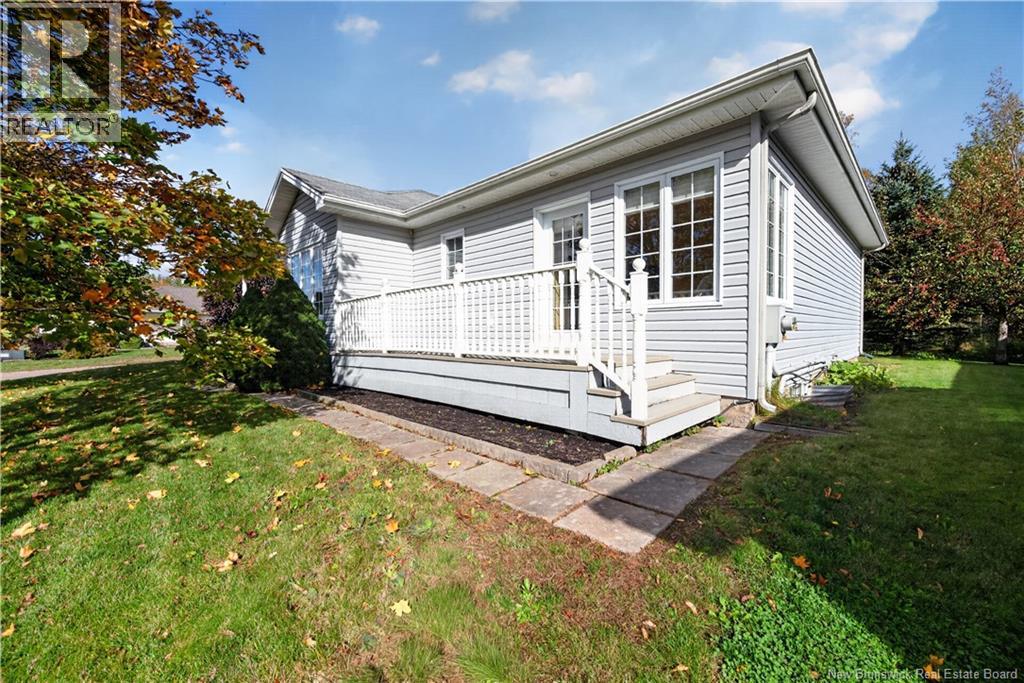 3 Eastgate Court - 42