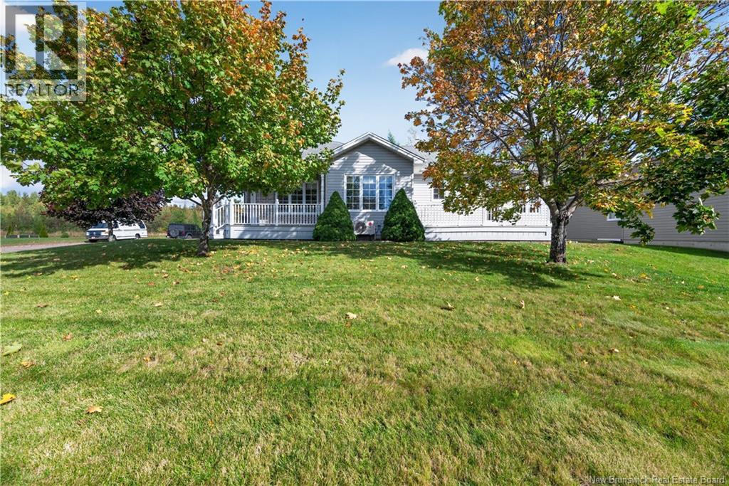 3 Eastgate Court - 44