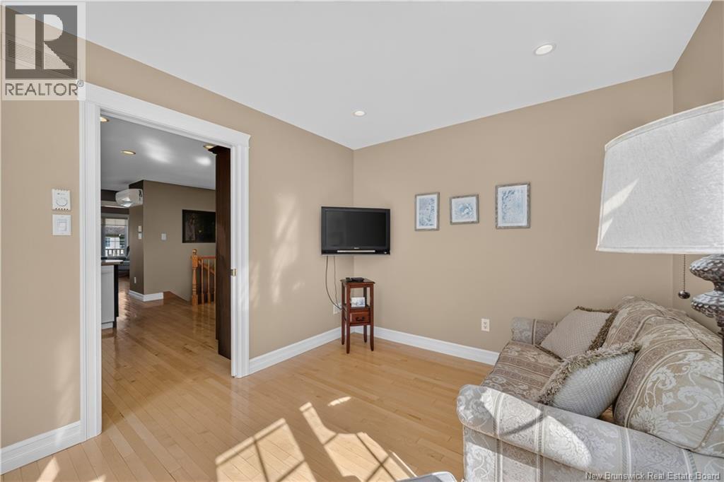 3 Eastgate Court - 6